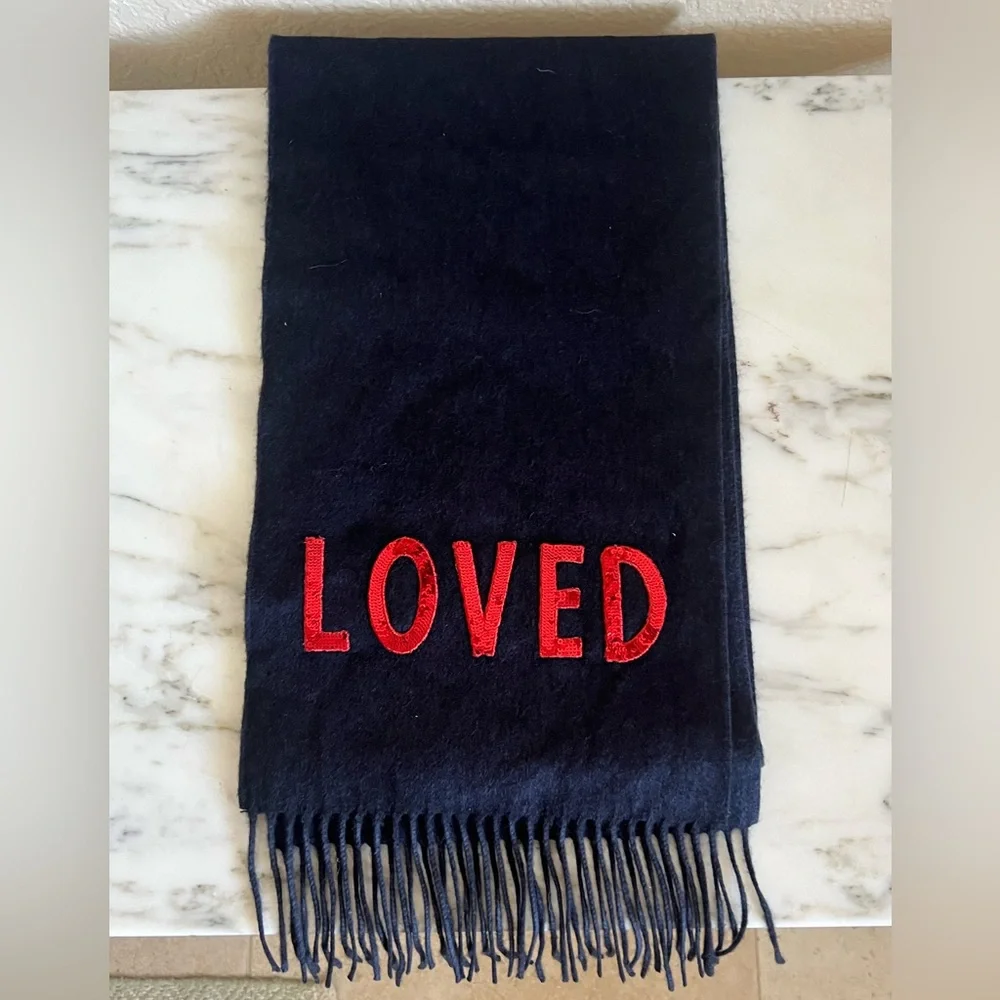Gucci LOVED Cashmere Sequin Scarf New - Picture 2 of 15